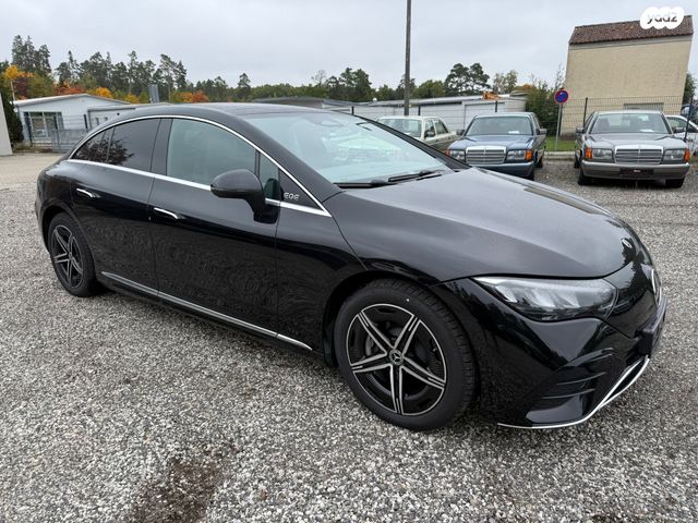 מודעת רכב מרצדס-בנץ EQE