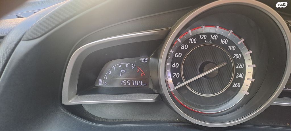 מודעת רכב מאזדה 3