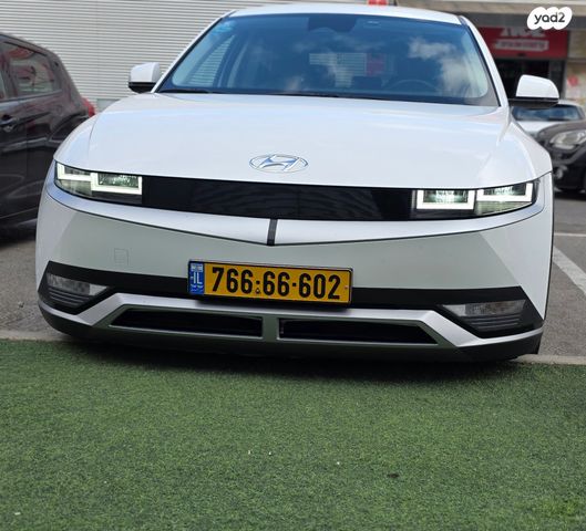 יונדאי איוניק 5