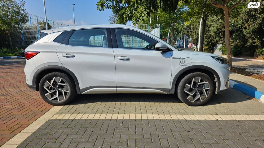 מודעת רכב בי.ווי.די אטו 3