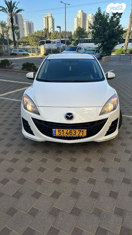 מודעת רכב מאזדה 3
