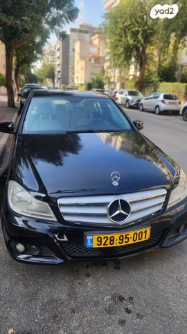 מודעת רכב מרצדס-בנץ C-class