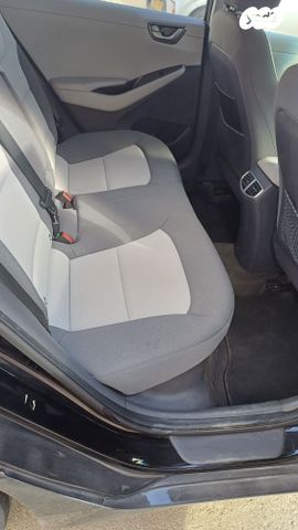 יונדאי איוניק