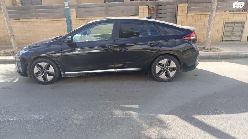 יונדאי איוניק