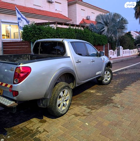 מיצובישי טרייטון / L200