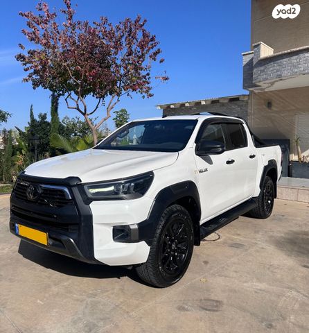 מודעת רכב טויוטה היילקס