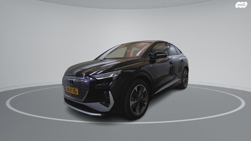 מודעת רכב אאודי Q4 e-tron