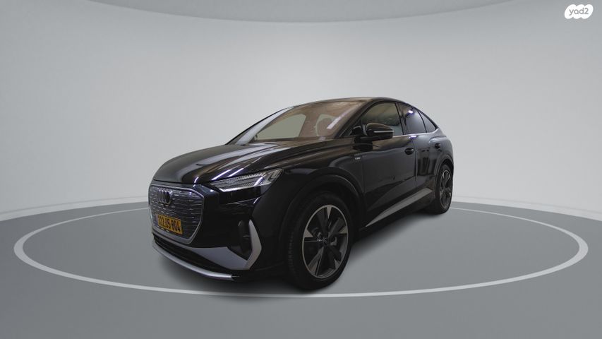 מודעת רכב אאודי Q4 e-tron