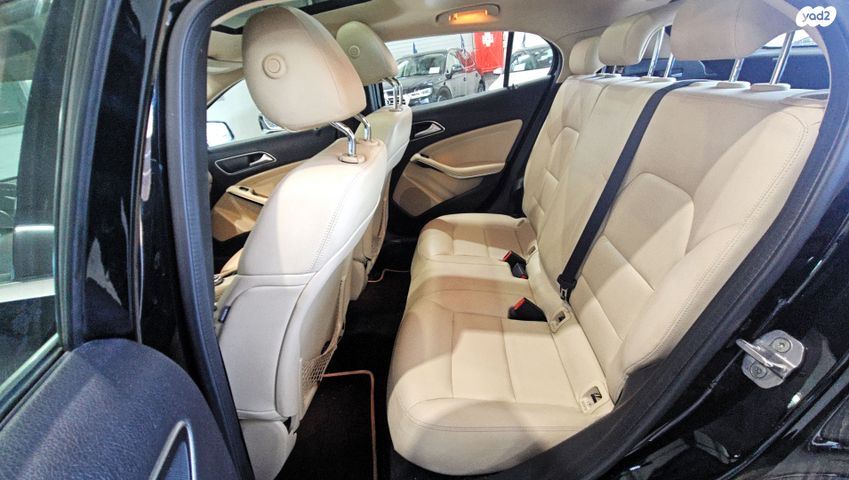 מרצדס-בנץ GLA