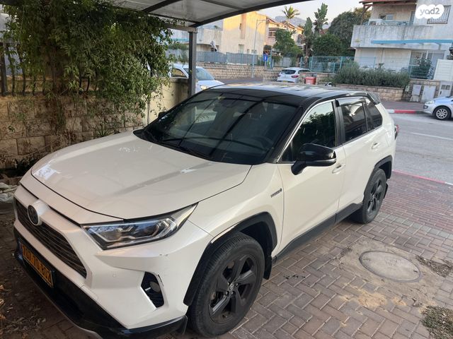 מודעת רכב טויוטה RAV4