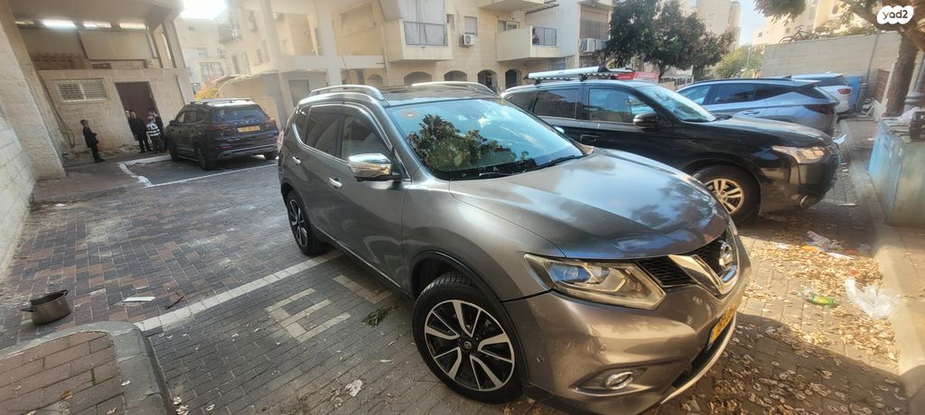 ניסאן אקס טרייל