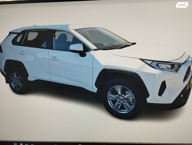 טויוטה RAV4