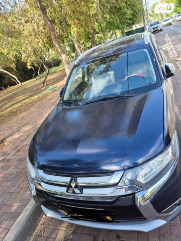 מיצובישי אאוטלנדר