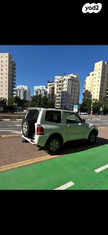 מיצובישי פג'רו