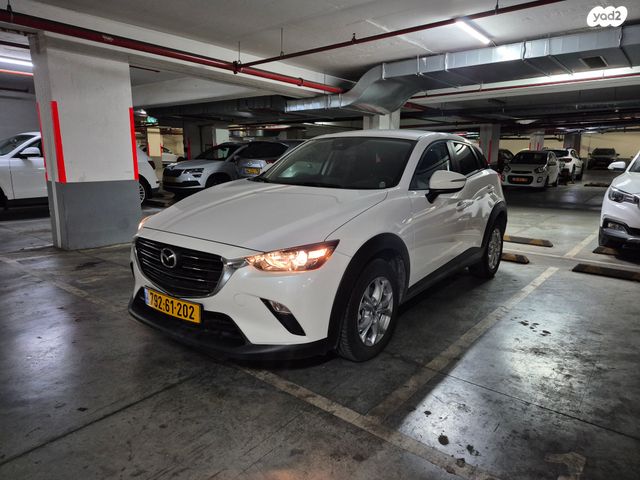 מודעת רכב מאזדה CX-3