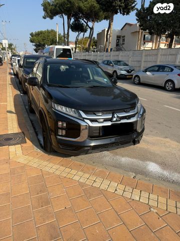 מודעת רכב מיצובישי ASX