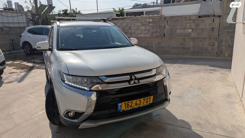 מיצובישי אאוטלנדר