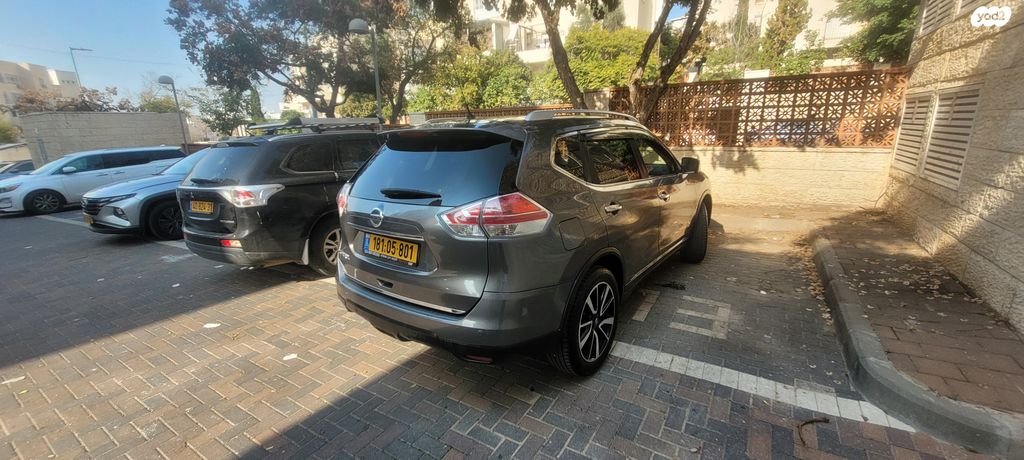 ניסאן אקס טרייל