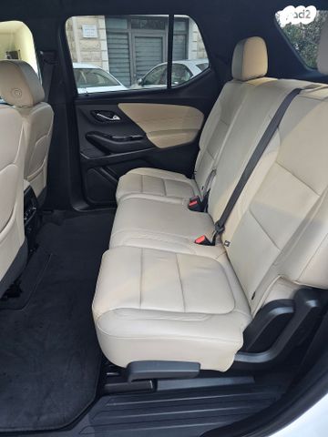 שברולט טראוורס