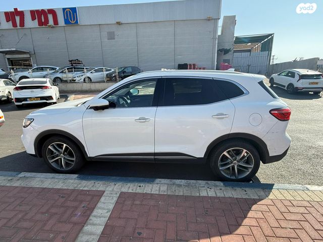 מודעת רכב אם ג'י EHS PHEV