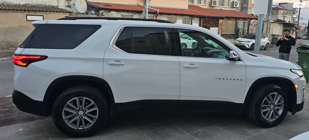 מודעת רכב שברולט טראוורס