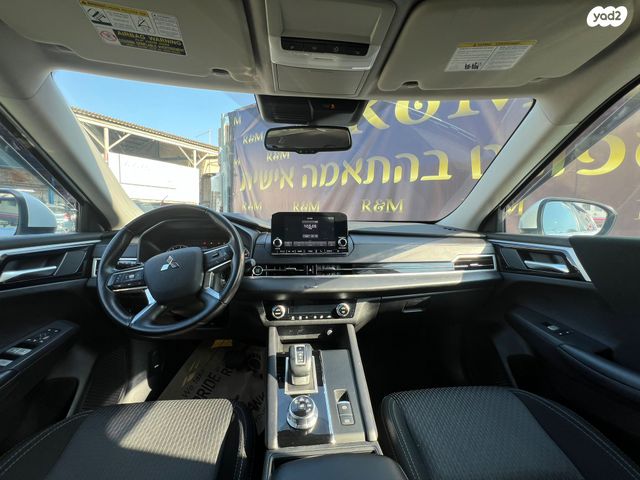 מיצובישי אאוטלנדר