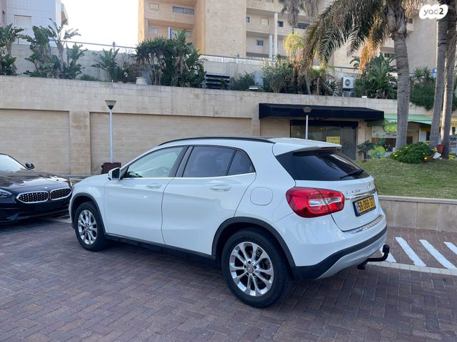 מרצדס-בנץ GLA