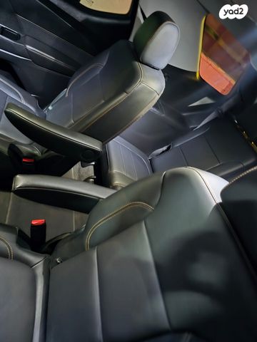 שברולט טראוורס