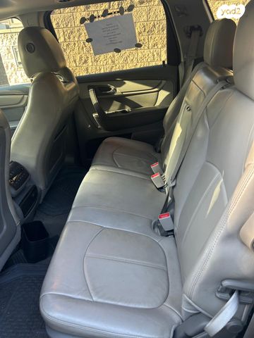 שברולט טראוורס