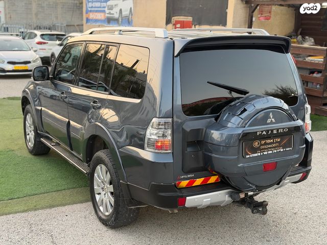 מיצובישי פג'רו