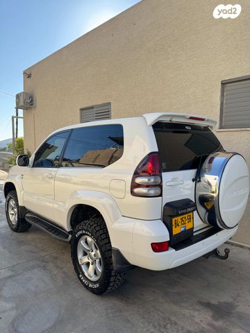 טויוטה לנד קרוזר