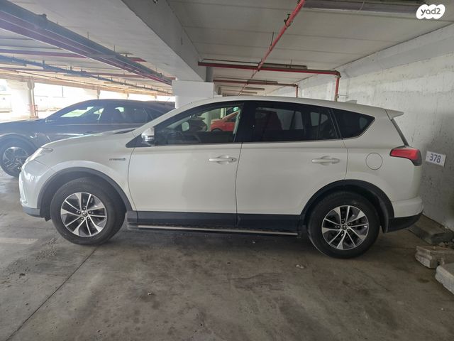 מודעת רכב טויוטה RAV4