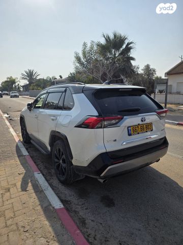 טויוטה RAV4