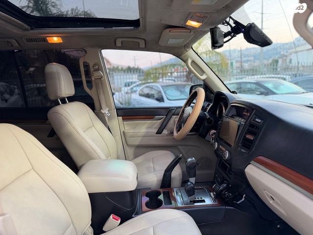 מיצובישי פג'רו