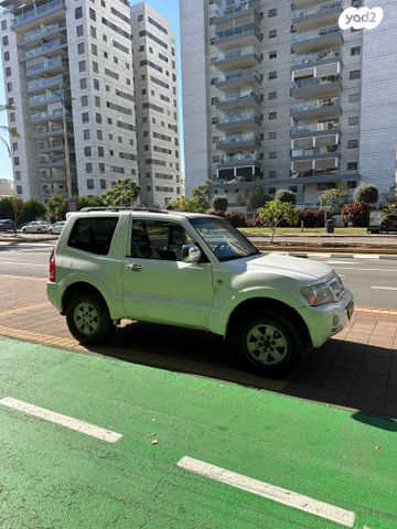 מיצובישי פג'רו