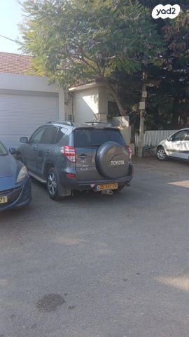 מודעת רכב טויוטה RAV4