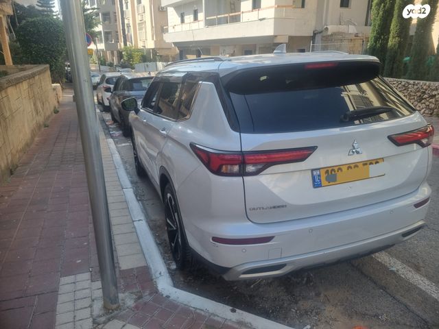מודעת רכב מיצובישי אאוטלנדר