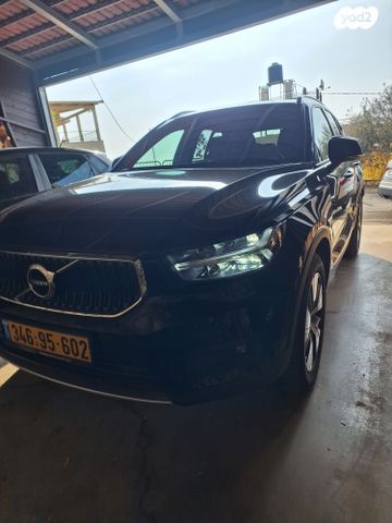מודעת רכב וולוו XC40