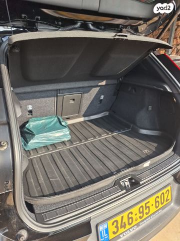 מודעת רכב וולוו XC40