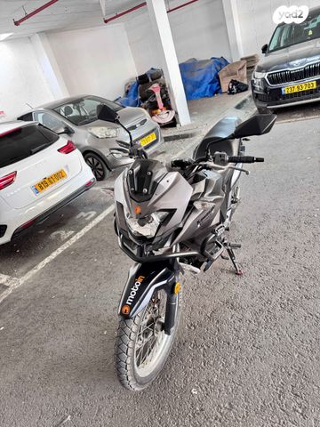 קאוואסאקי Versys-X 300