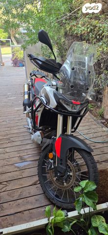 אפריליה Aprilia Tuareg 660