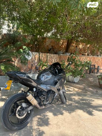 קאוואסאקי נינג'ה 400