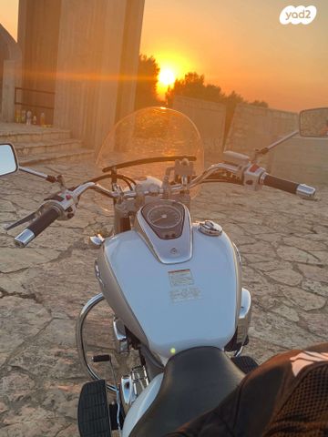 סוזוקי C800 אינטרודר