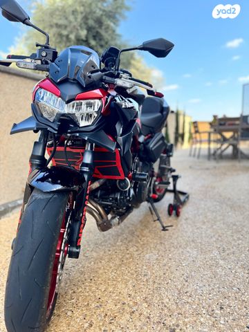 קאוואסאקי Z650