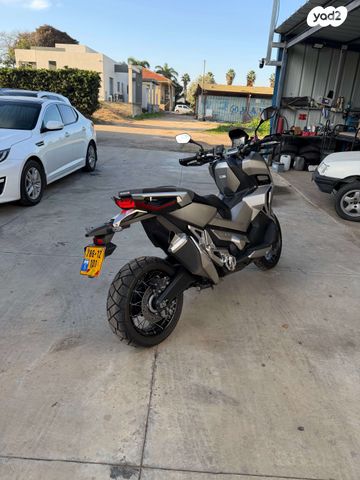 הונדה X-ADV750
