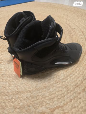 feedItemObj.data.row_1