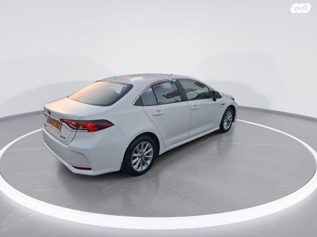 טויוטה קורולה