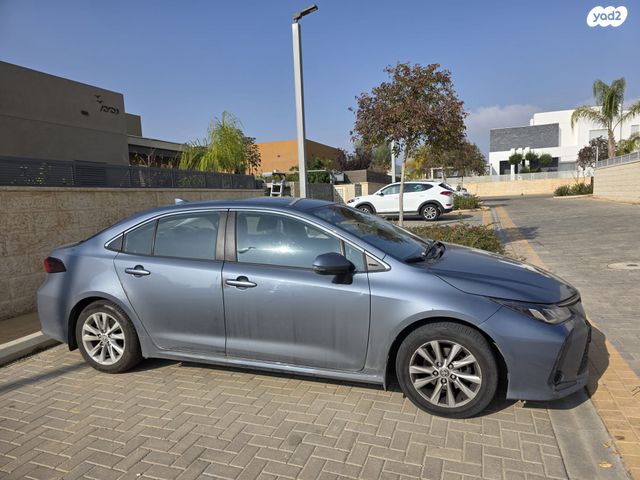 טויוטה קורולה