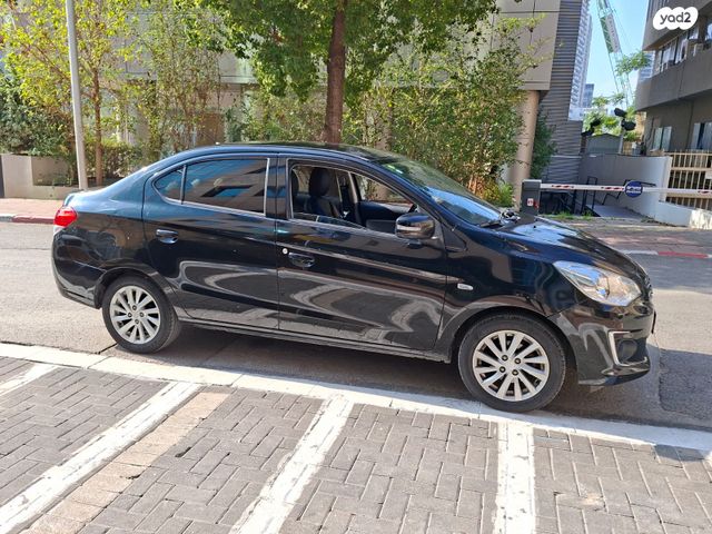 מיצובישי אטראז'