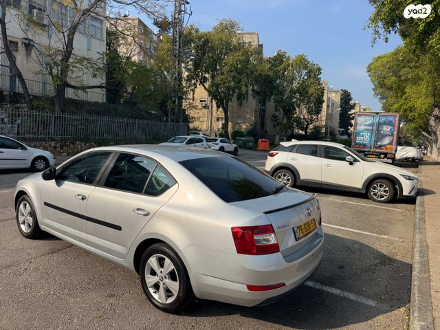 סקודה אוקטביה